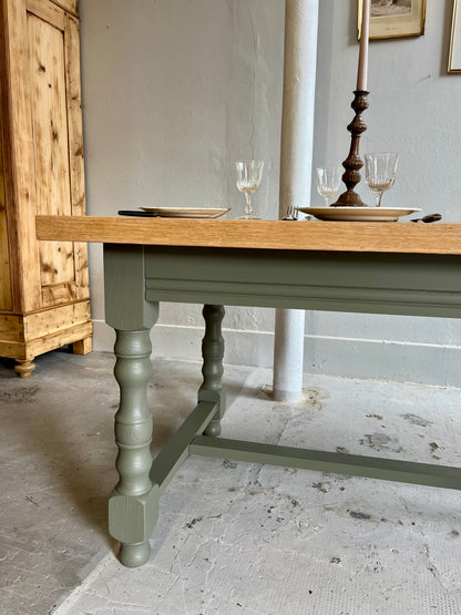Table à manger vert et bois