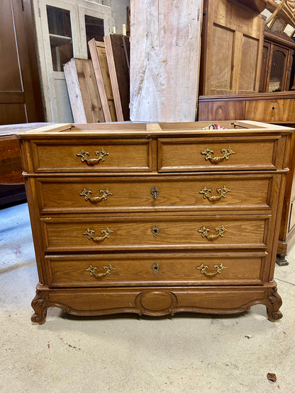 Commode ancienne style Louis XV  Meubles à rénover Patine