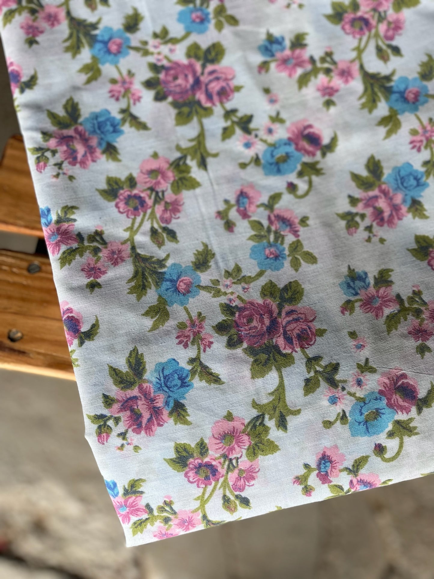 Nappe fleurie vintage