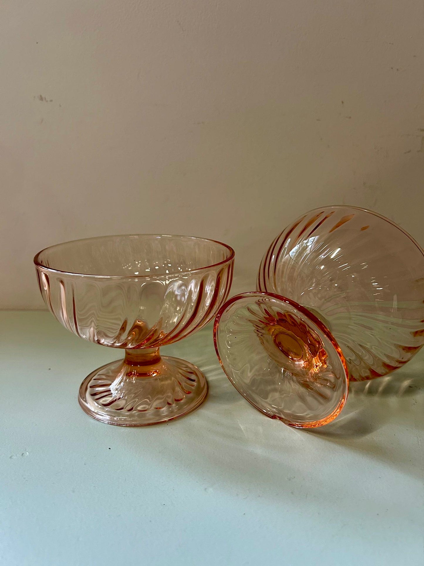 Coupes à glace en Rosaline - lot de 8   Patine