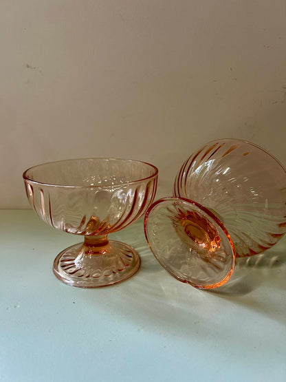 Coupes à glace en Rosaline - lot de 8   Patine