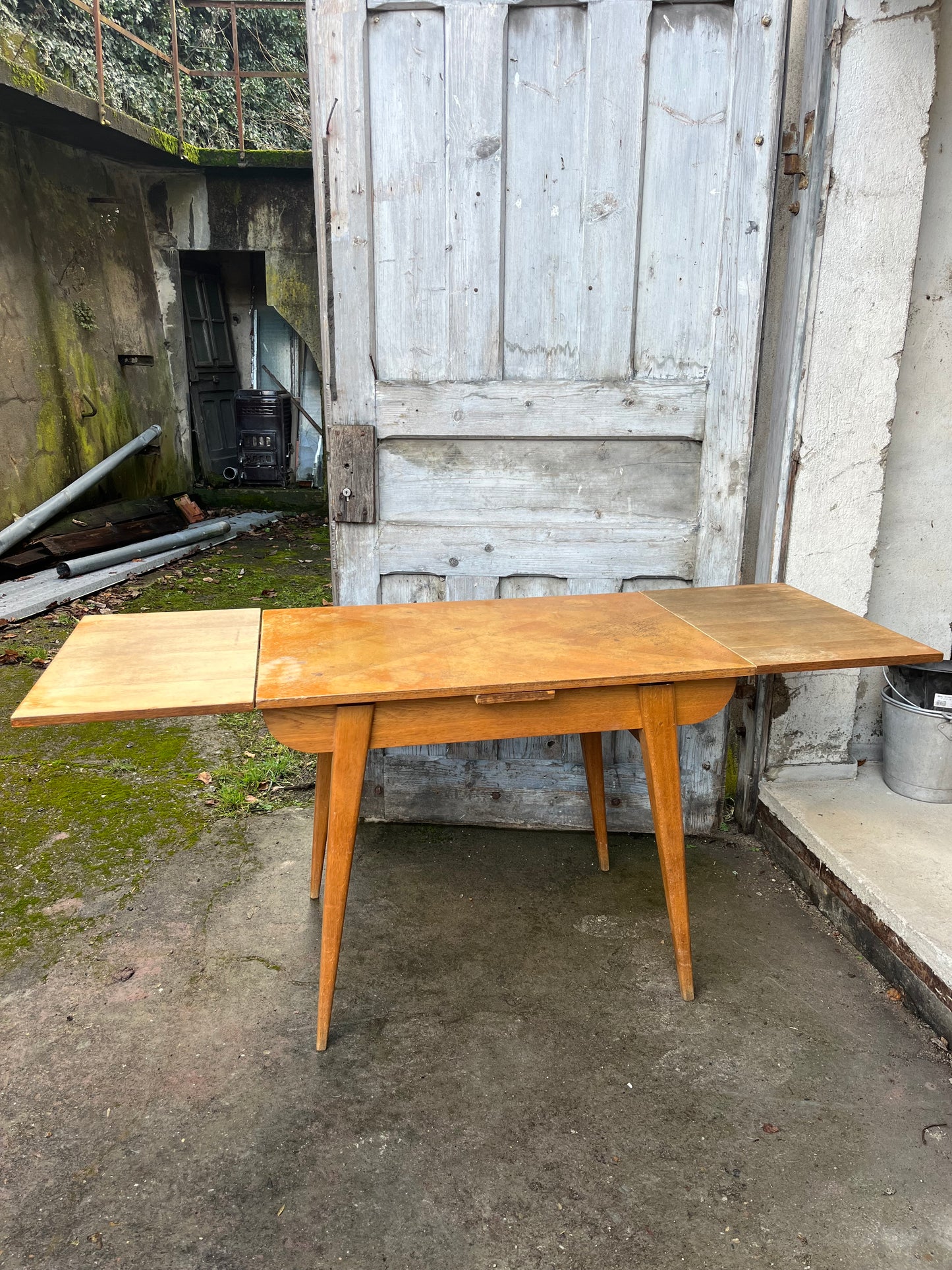 Table pieds compas avec allonges