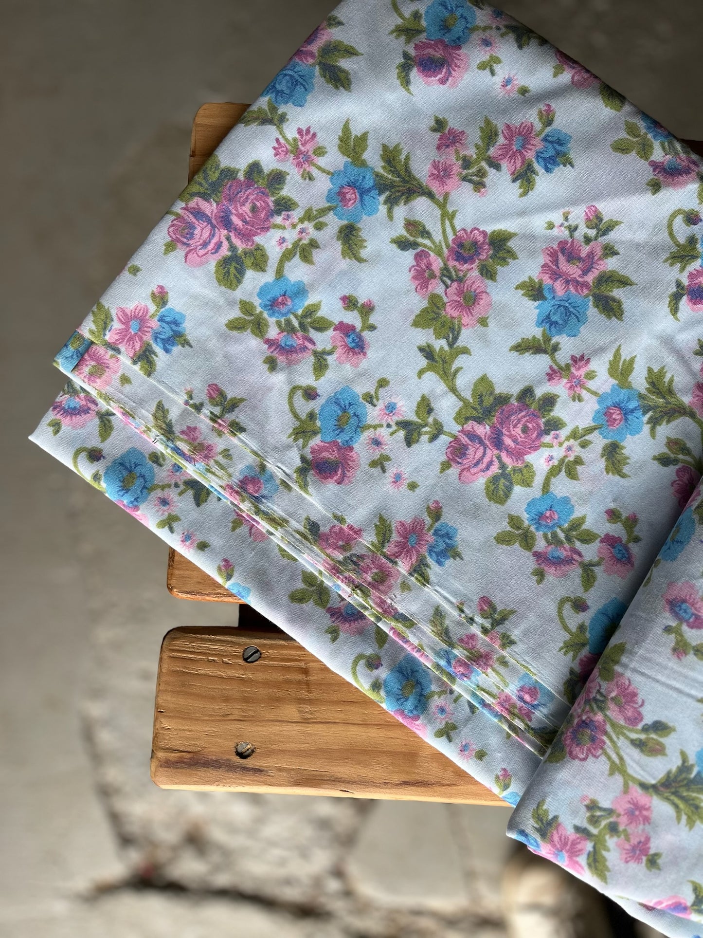 Nappe fleurie vintage