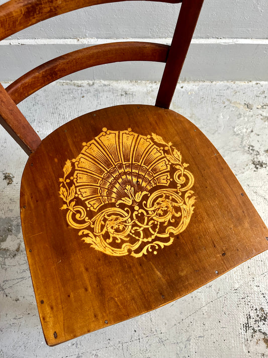 Chaise bistrot ancienne assise gravée bois foncé