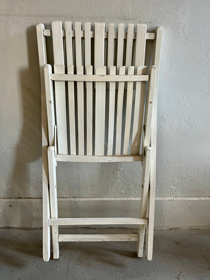 Chaise pliante de jardin en bois peinture blanche  Meubles Patine
