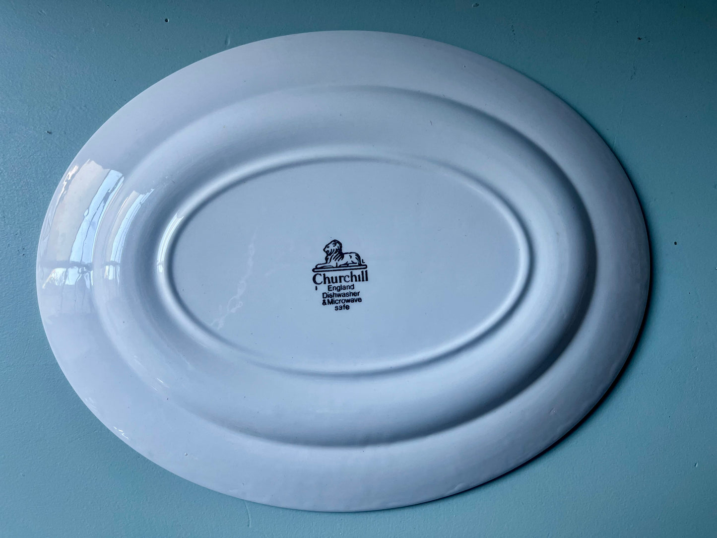 Plat de service anglais motifs bleus « Churchill »