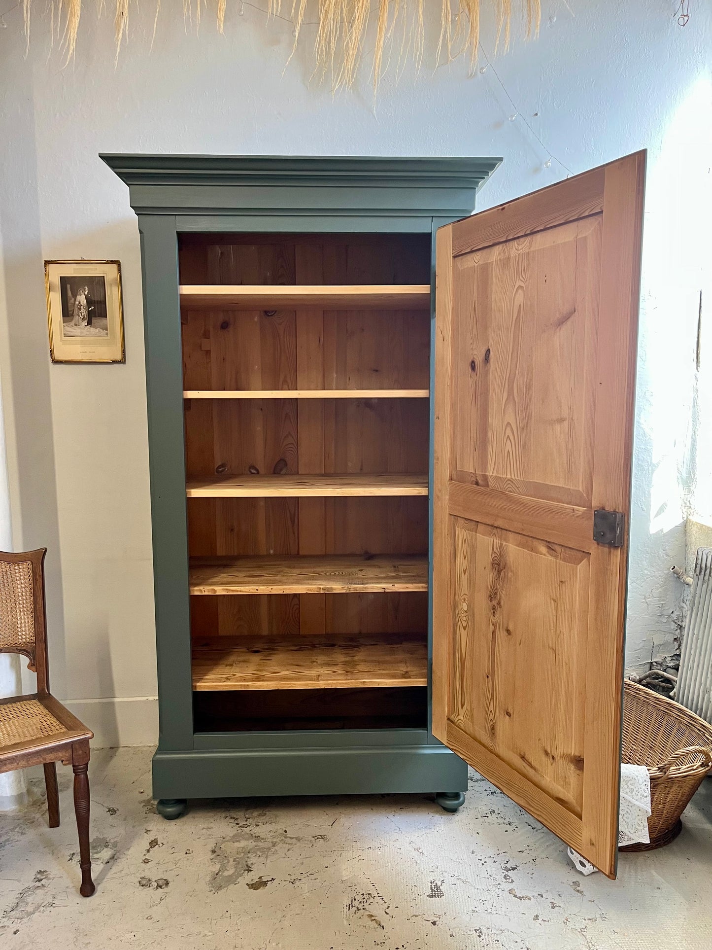 Bonnetière/armoire ancienne une porte bleu-gris