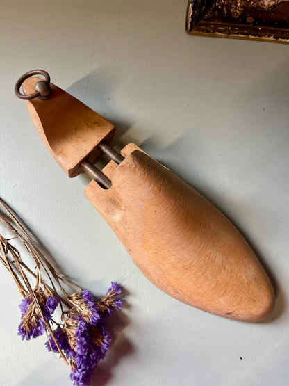 Embauchoir en bois