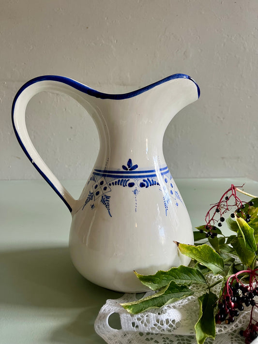 Pichet/broc ancien à motifs bleus  Vaisselle Patine