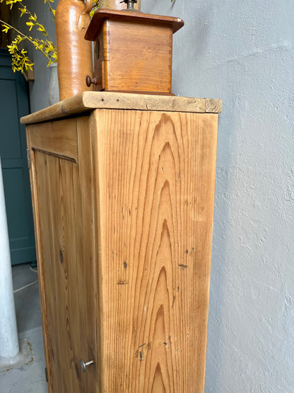 Armoire d’atelier vintage