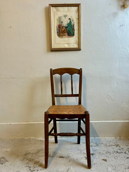 Chaises bistrot en bois foncé à assise paillée - paire