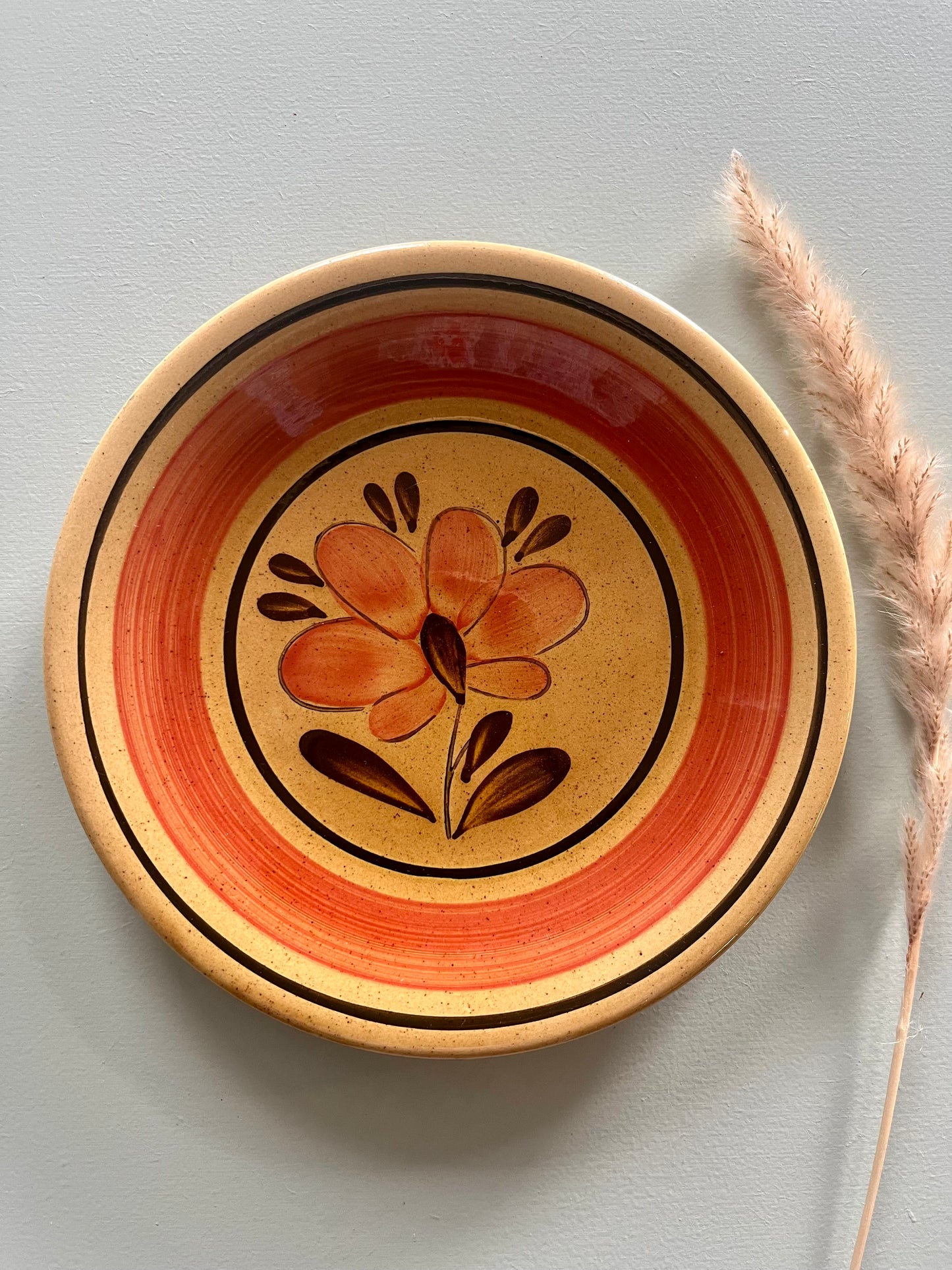 Assiettes en céramique motif fleur  Vaisselle Patine