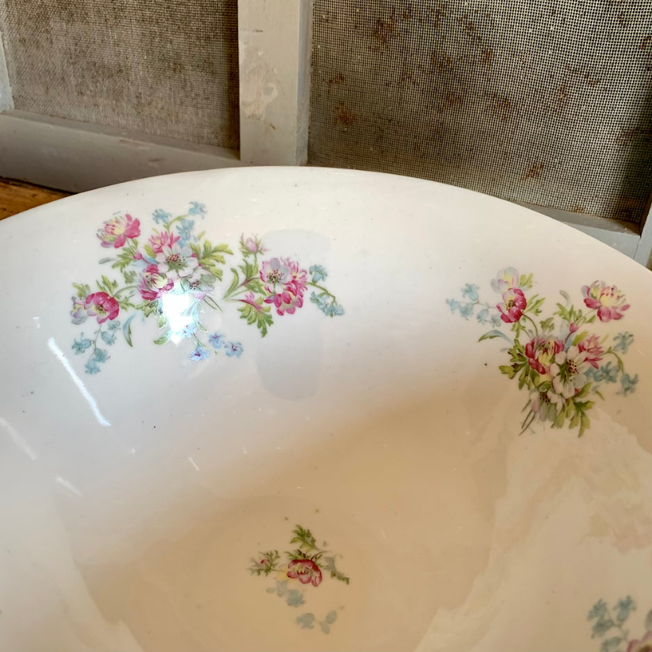 Saladier en porcelaine motifs fleuris