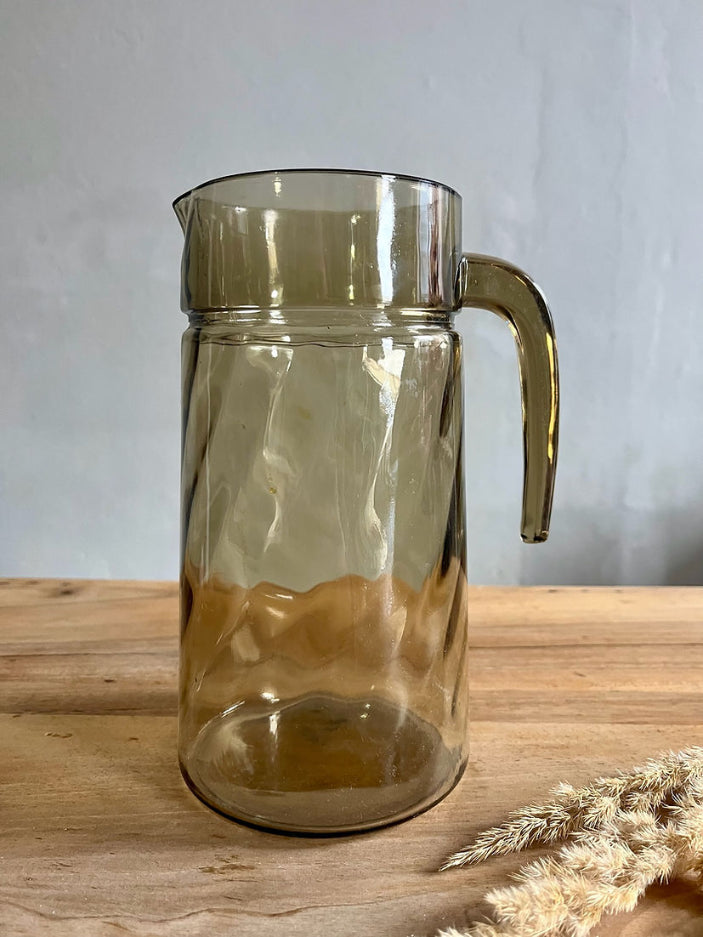 Carafe / pichet en verre fumé 1