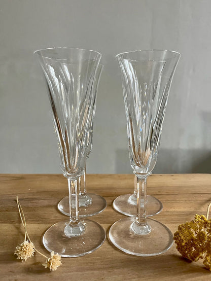 4 coupes à champagne en cristal