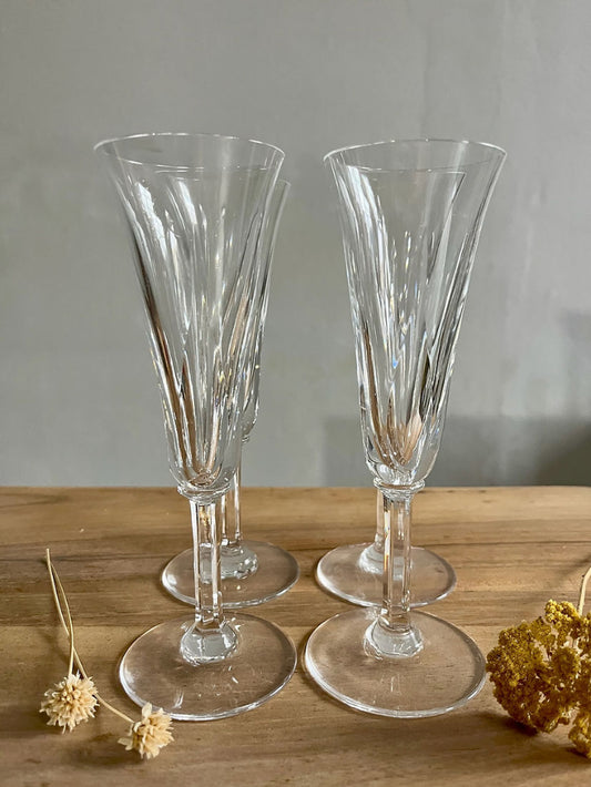 4 coupes à champagne en cristal