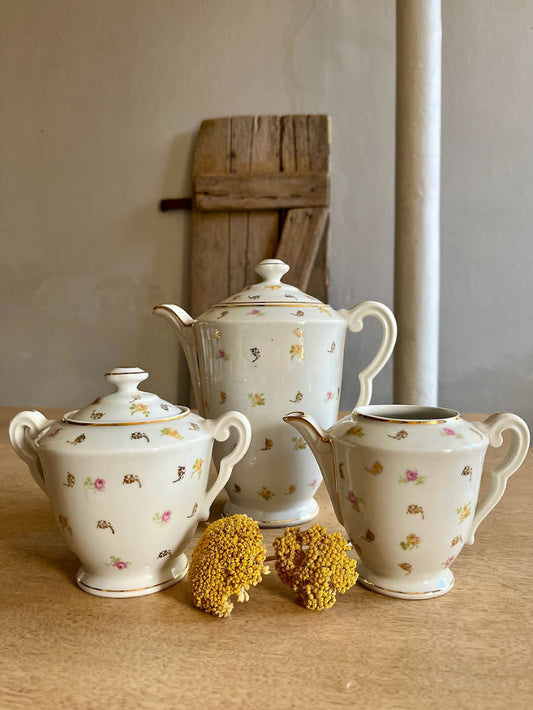 Service à thé en porcelaine de Limoges