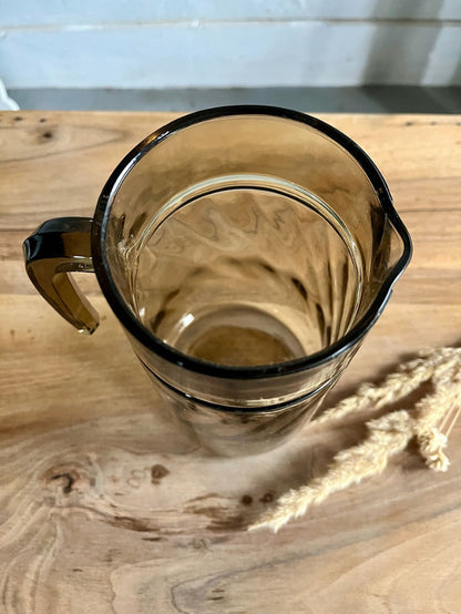 Carafe / pichet en verre fumé 1