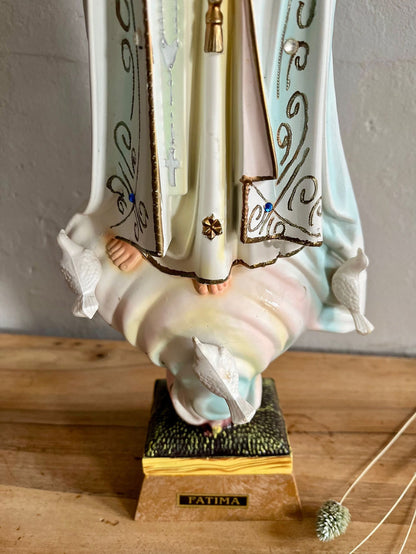 Statuette vintage Notre Dame