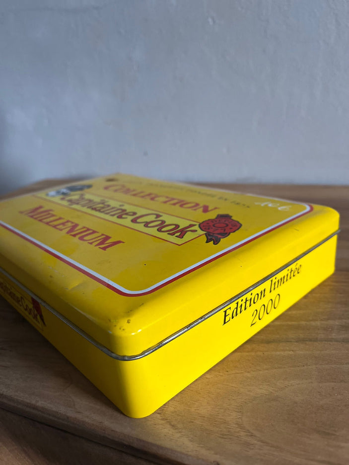 Boîte en métal vintage 1