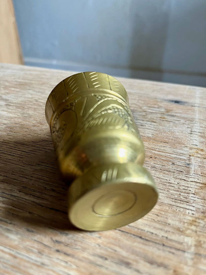 Mortier et pilon d’apothicaire en bronze