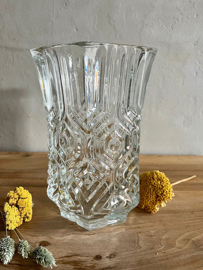 Vase en verre ciselé 2