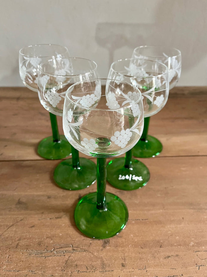 Lot de 5 verres à vin blanc