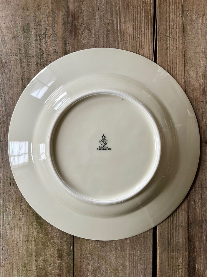 8 assiettes creuses en porcelaine