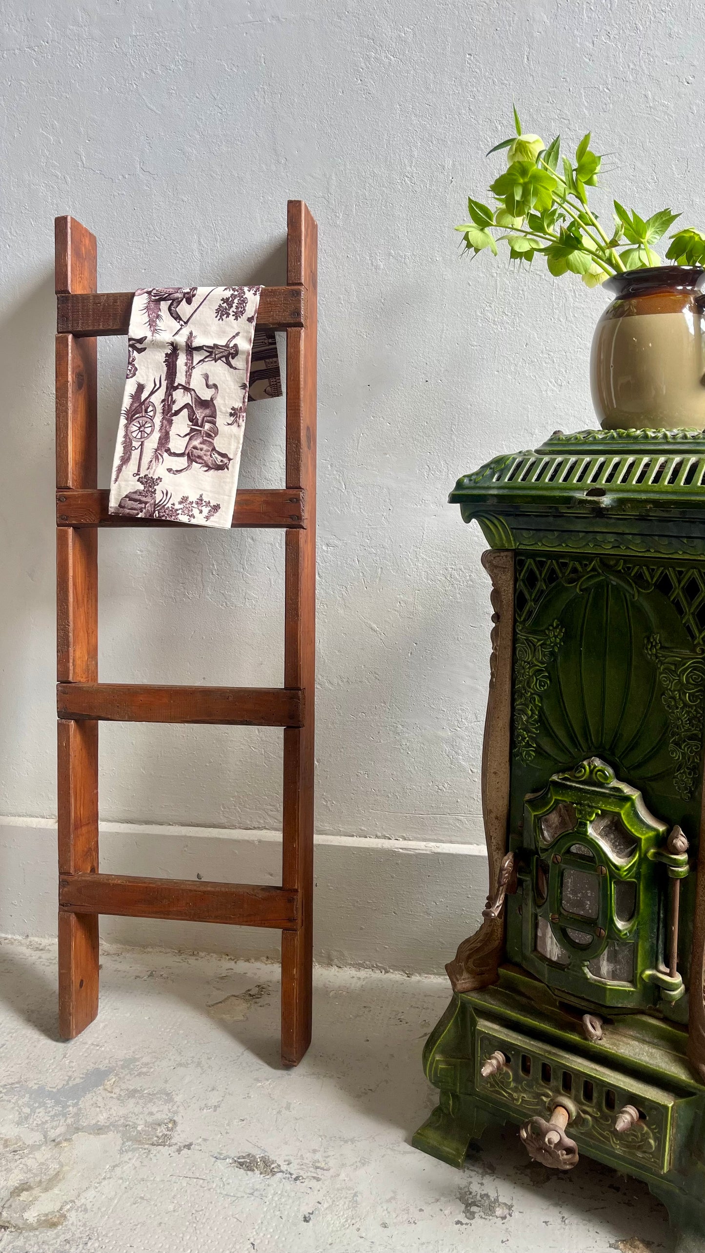 Petite échelle en bois
