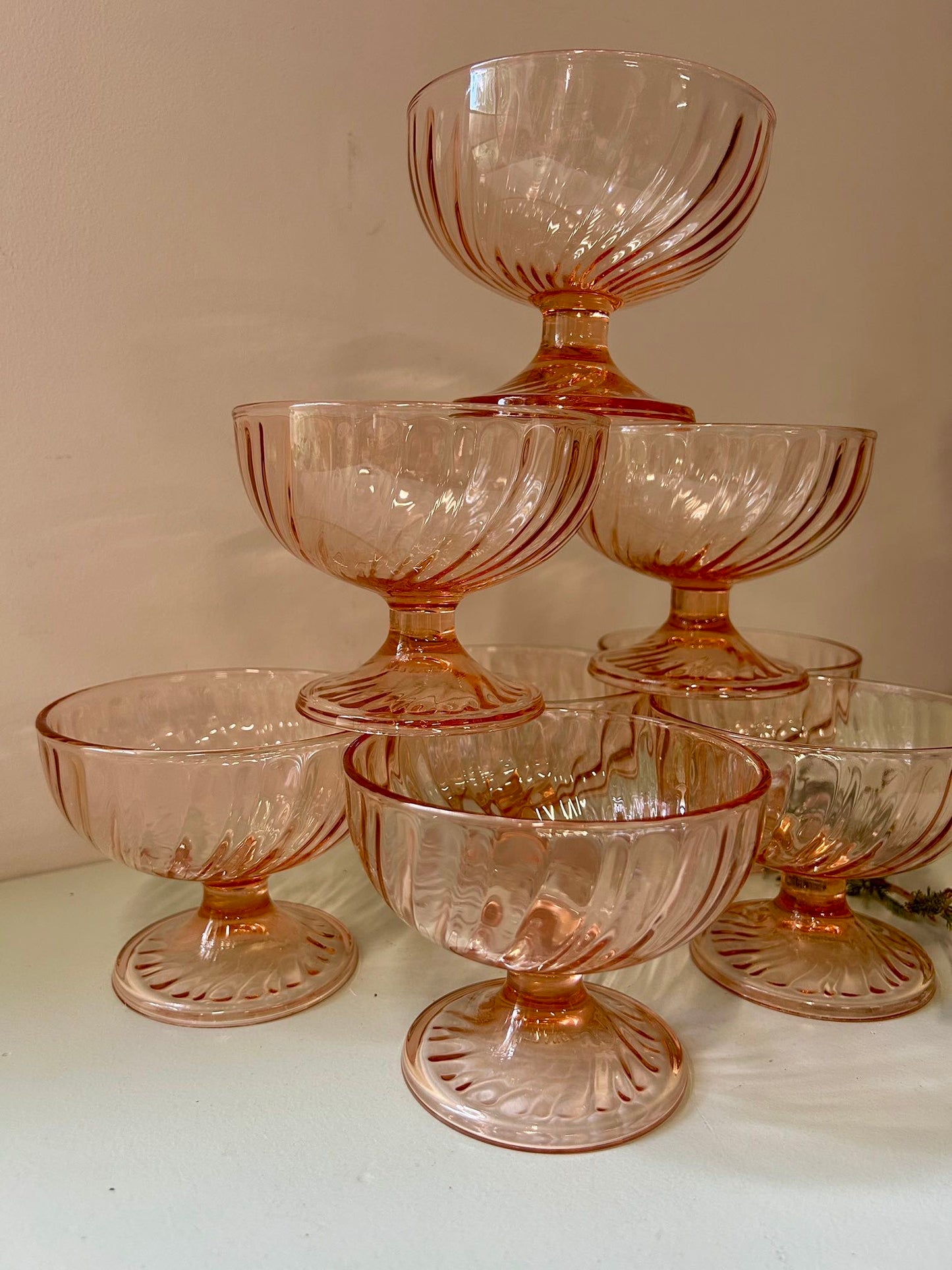 Coupes à glace en Rosaline - lot de 8   Patine