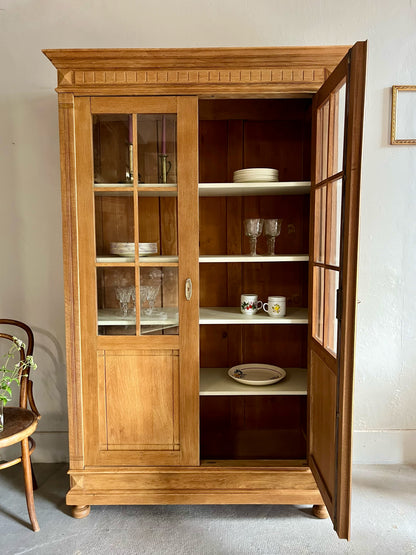 Armoire vitrée ancienne rénovée 2 portes  Meubles Patine