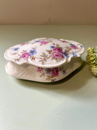 Boîte à bijoux en porcelaine  Décoration Patine