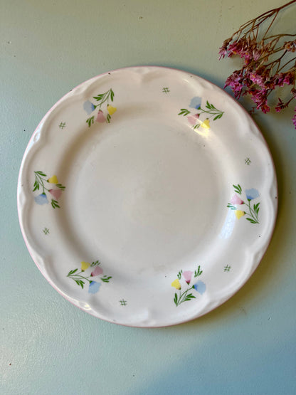 Assiette à dessert motif fleuris