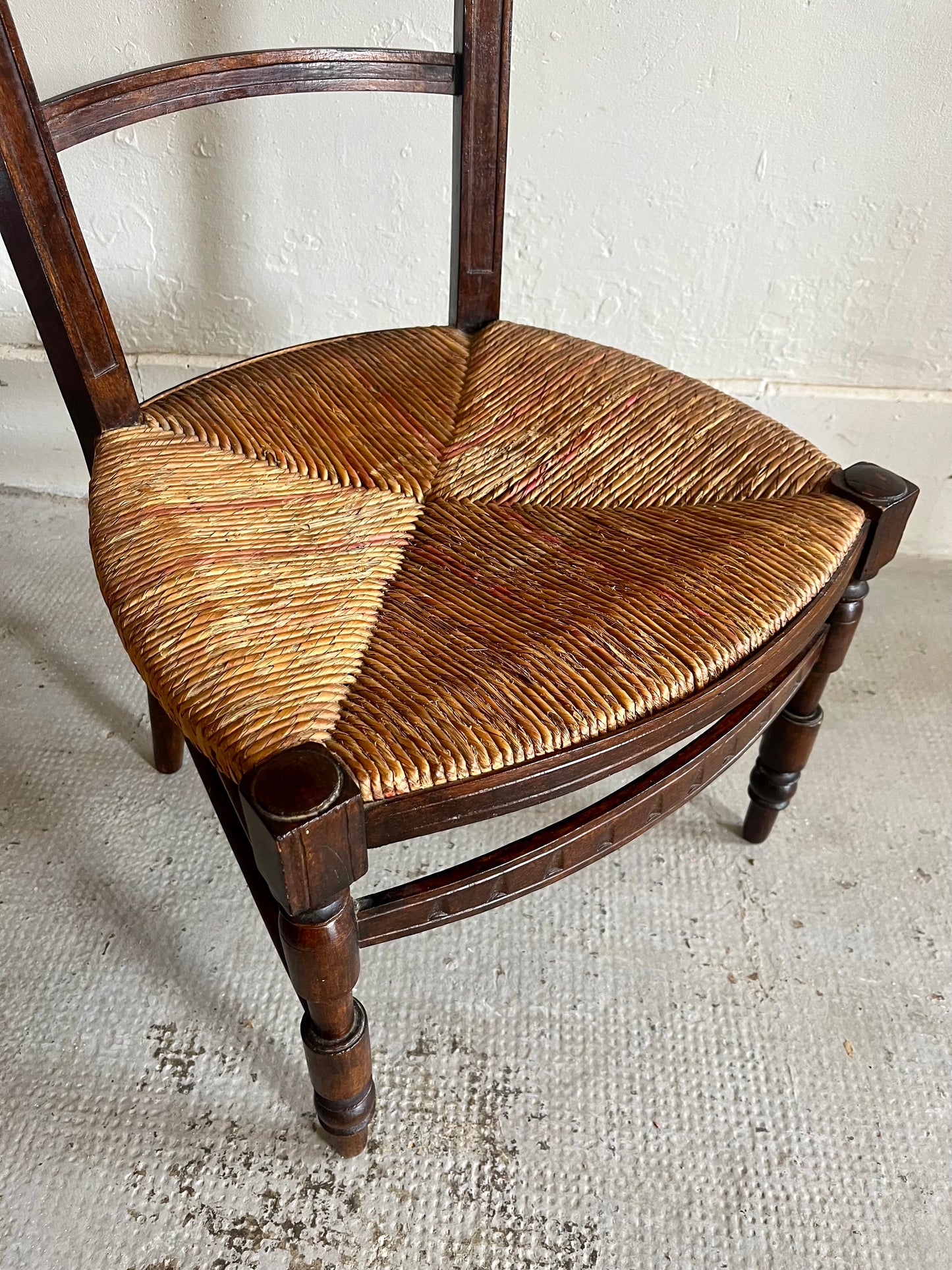 Chaise ancienne Prie Dieu   Patine