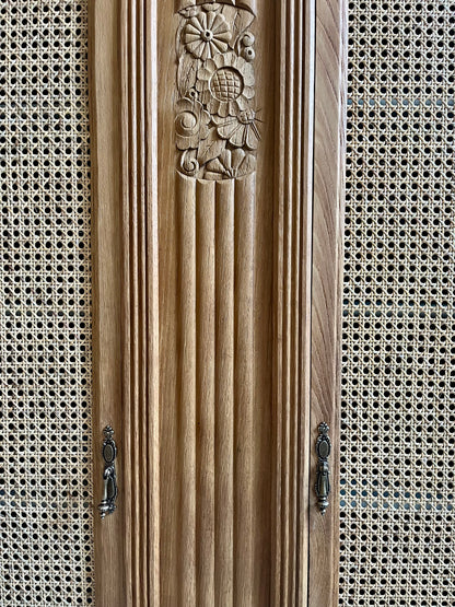 Armoire ancienne art déco portes en cannage
