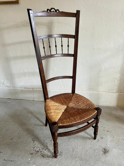 Chaise ancienne Prie Dieu   Patine