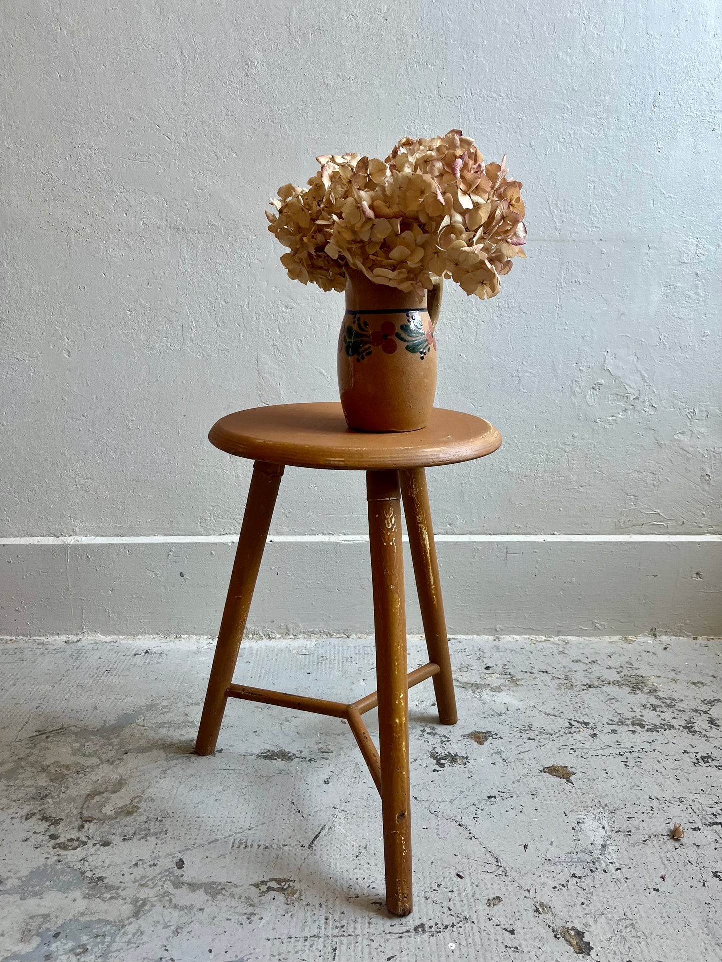 Tabouret d’atelier vintage patiné