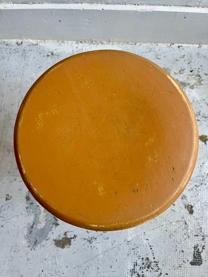 Tabouret d’atelier vintage patiné