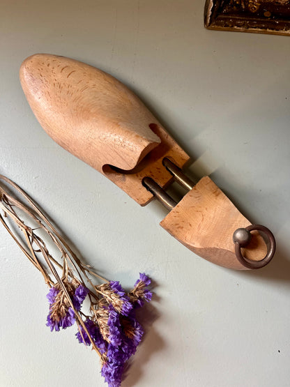 Embauchoir en bois