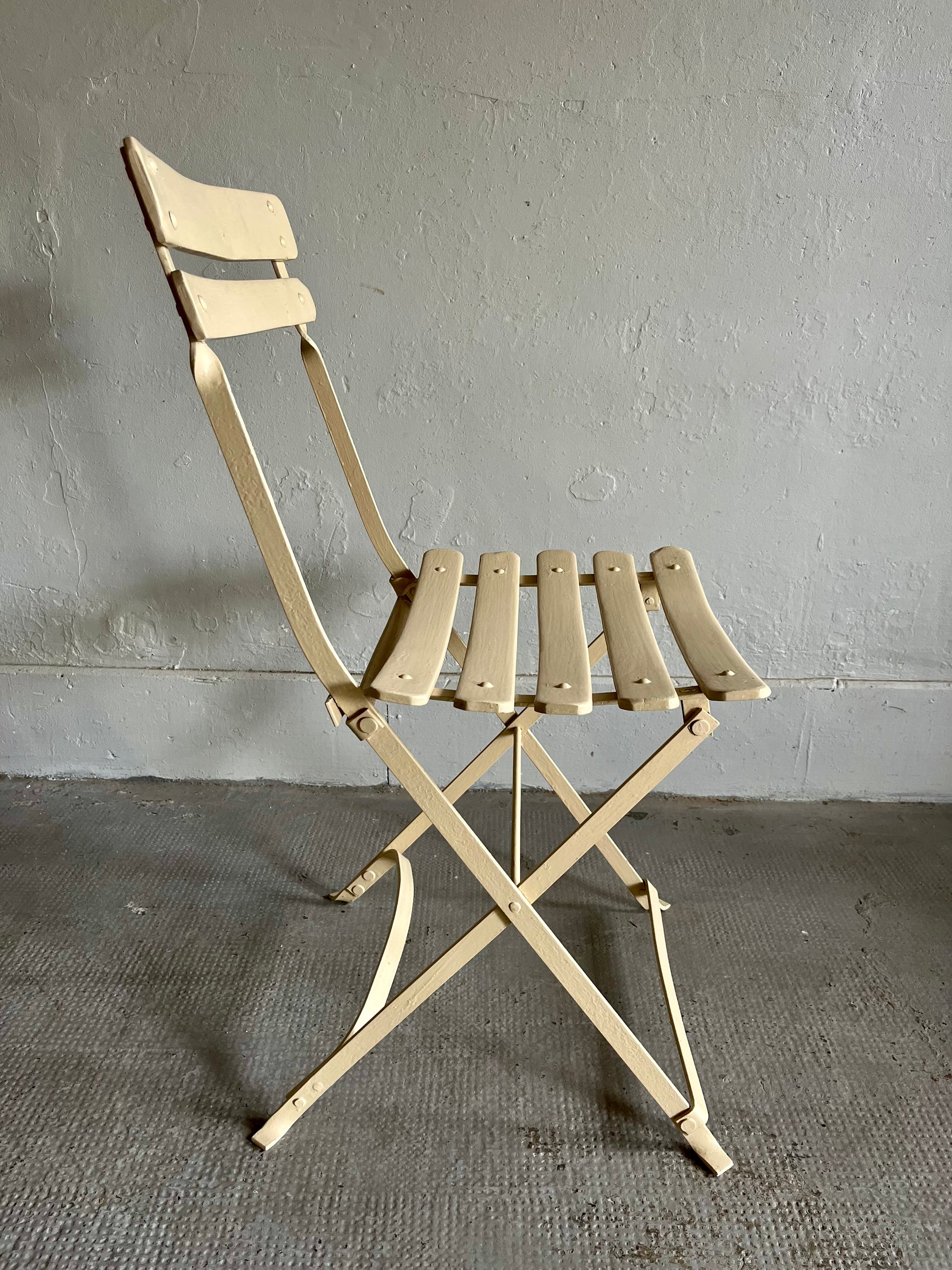 Paire de chaises de jardin anciennes  Meubles Patine