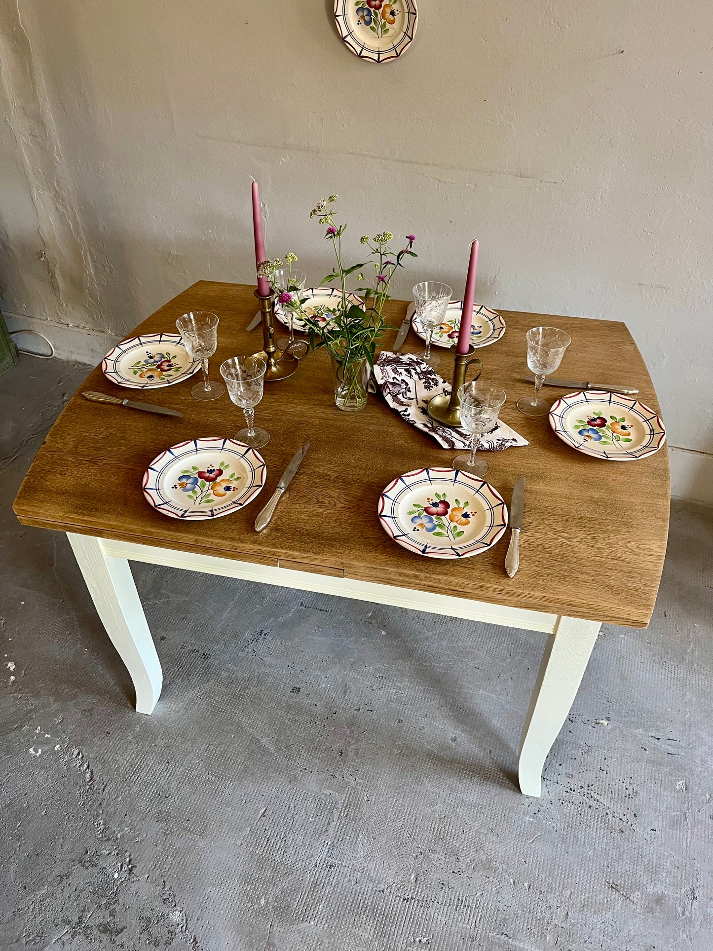 Tables ancienne bois et beige avec allonges  Meubles Patine
