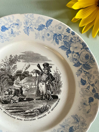 Assiette parlante ancienne – décor floral bleu  Vaisselle Patine