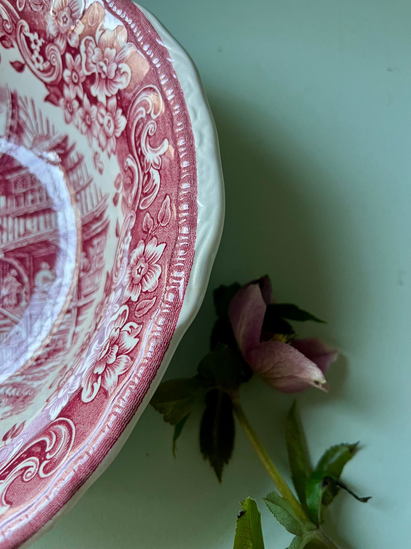 Saladier anglais vintage rouge Royal Tudor