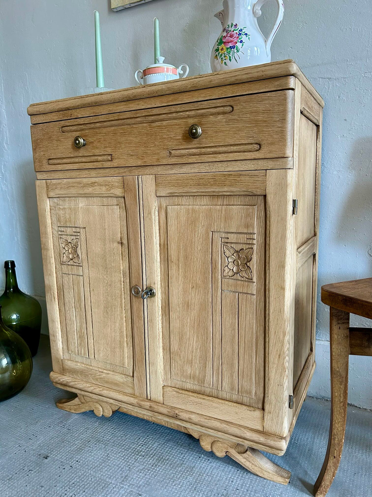 Buffet 2 portes art deco   Patine
