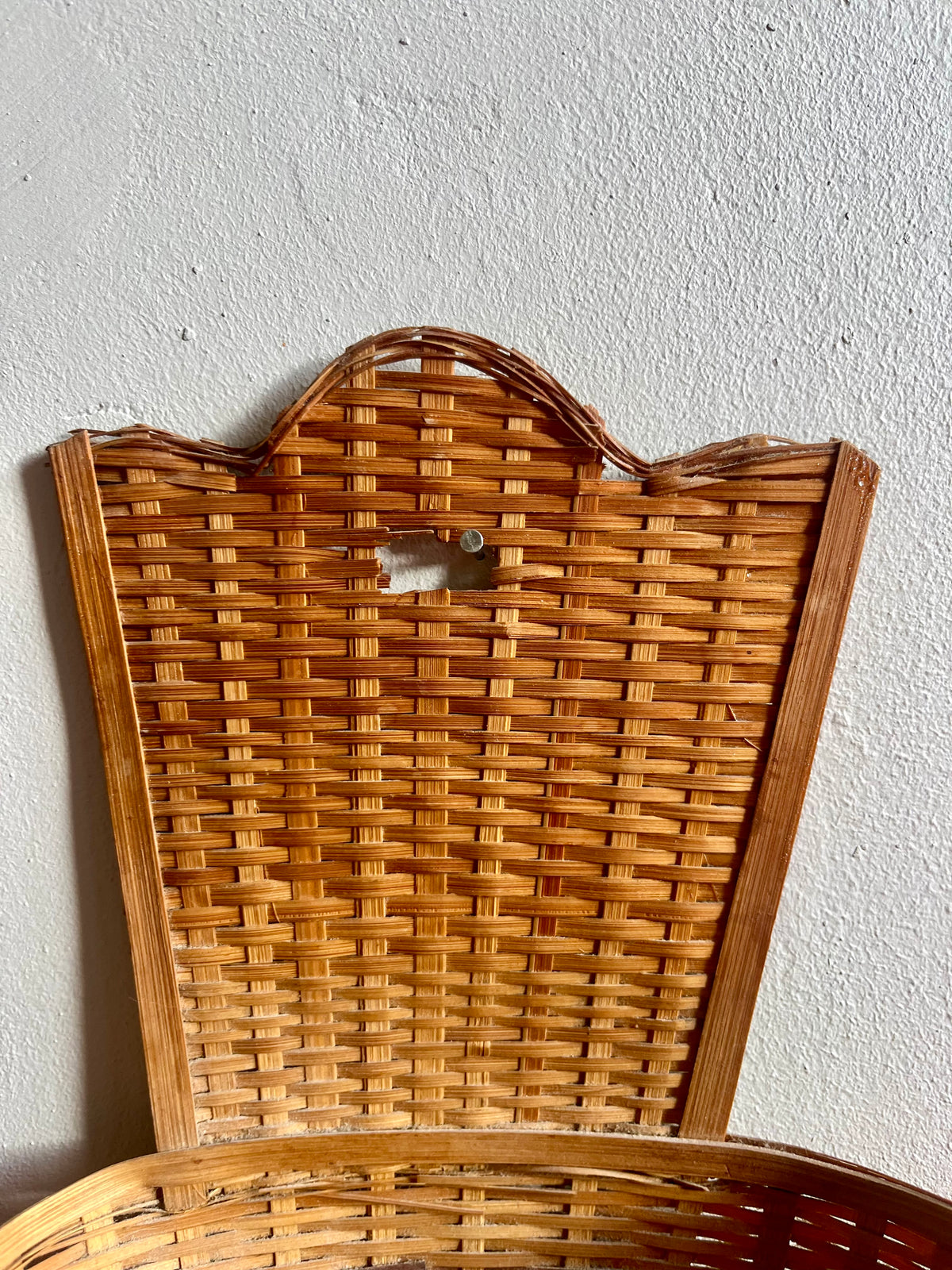 Panier mural vintage en rotin tressé  Décoration Patine