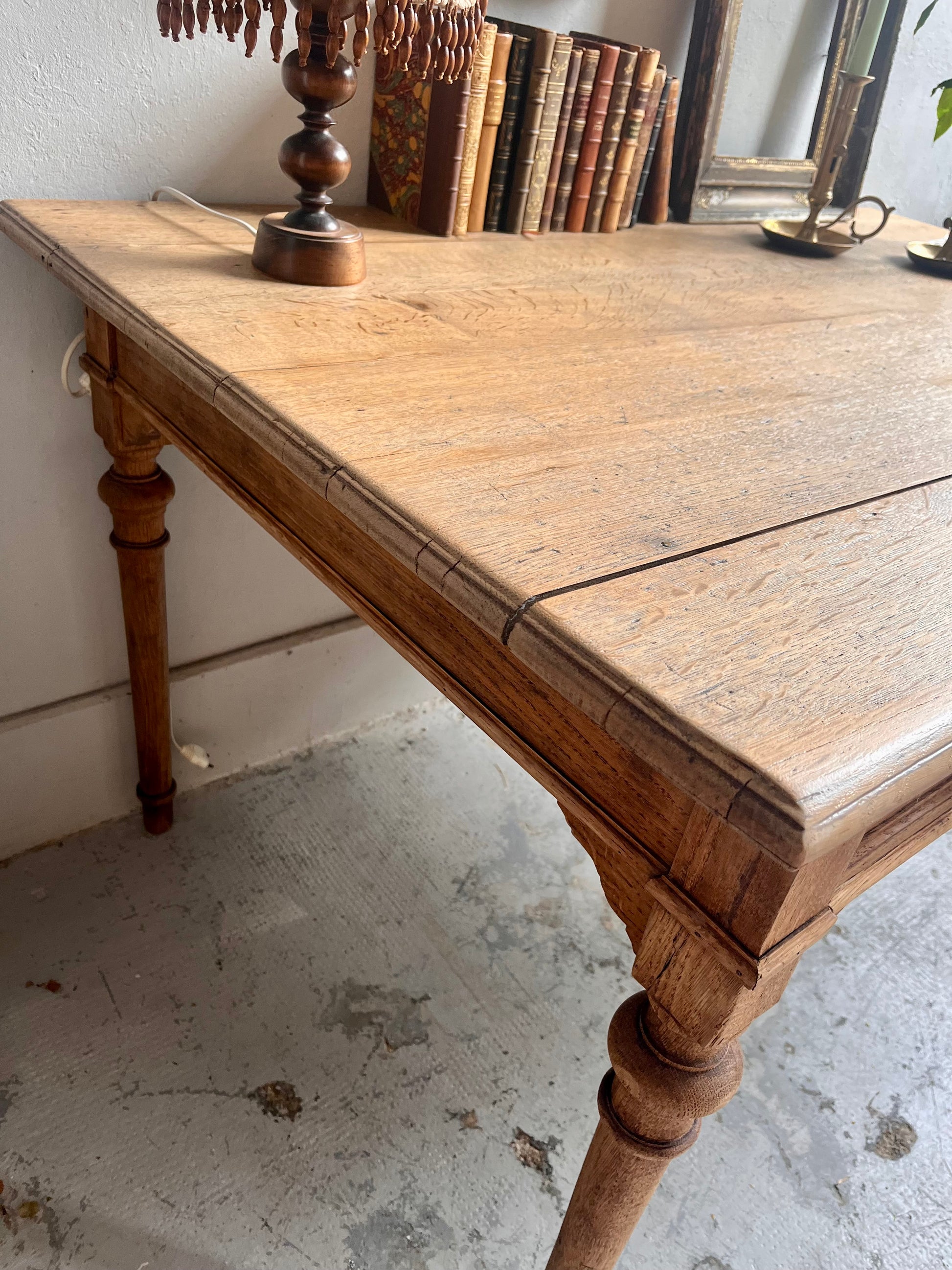Bureau ancien en chêne/ table   Patine