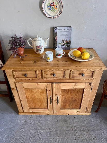 Buffet ancien en sapin 3 tiroirs  Meubles Patine