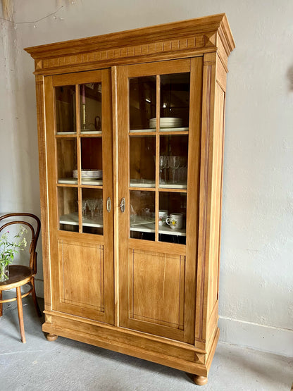 Armoire vitrée ancienne rénovée 2 portes  Meubles Patine