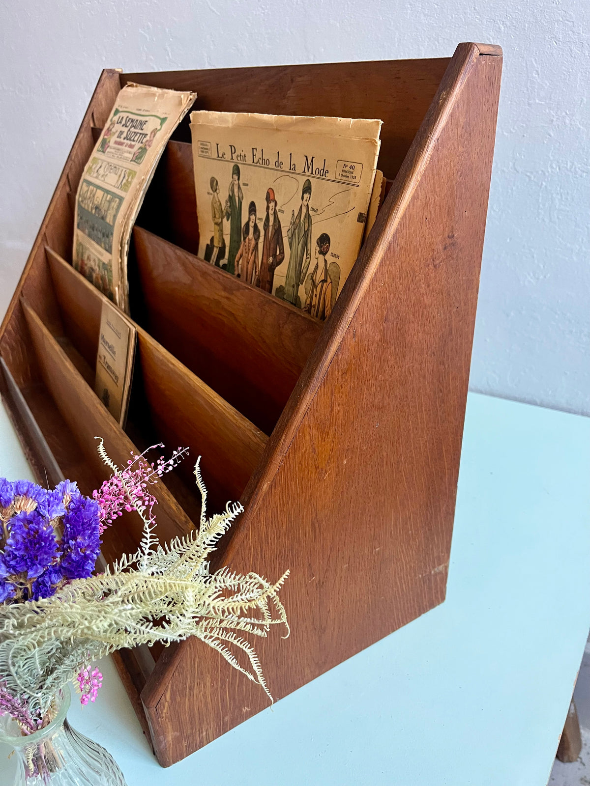 Présentoir à livre vintage en bois   Patine