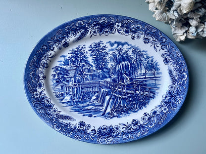 Plat de service anglais motifs bleus « Churchill »